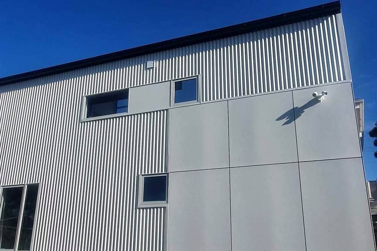 Moonah alterations and additions, corrugated steel and flat sheet cladding, built by LHPL Contracting
